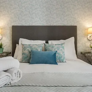 https://genteel-home-picasso.es-andalucia.com